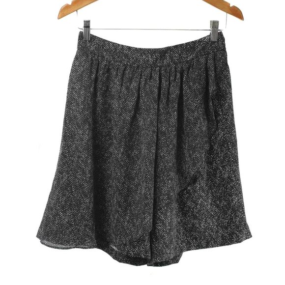 Anthropologie COREY LYNN CALTER Town Square Pattern Skirted Shorts NWOT Size 2 - Picture 3 of 7